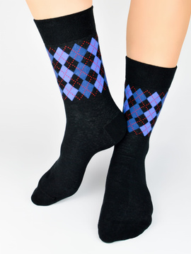 Męskie czarne skarpetki bawełniane M13 w niebieskie romby Noviti SB006